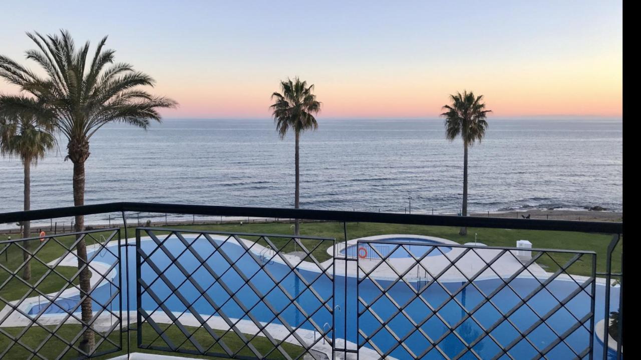 Mi Capricho C16 Beachfront Apartment Sitio de Calahonda المظهر الخارجي الصورة